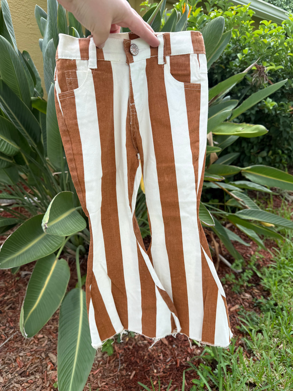 Rustic stripped jeans